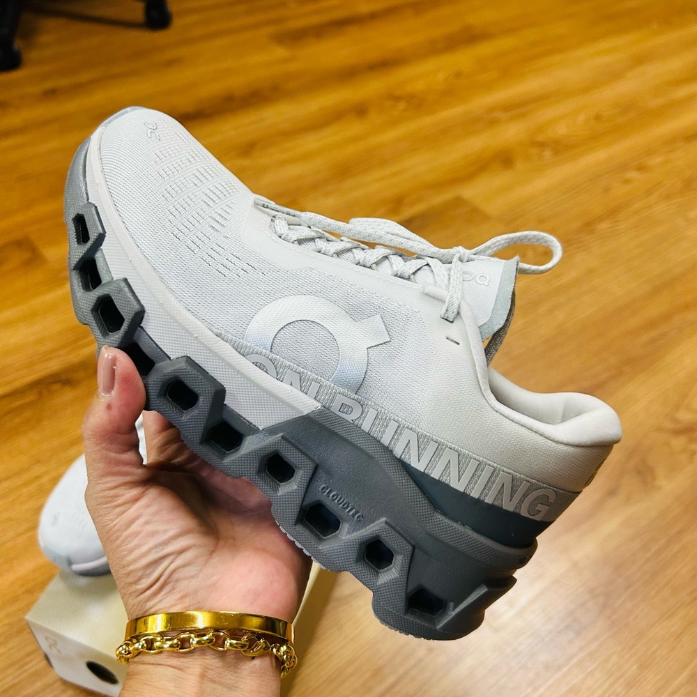 On Running Light Gray Sneakers